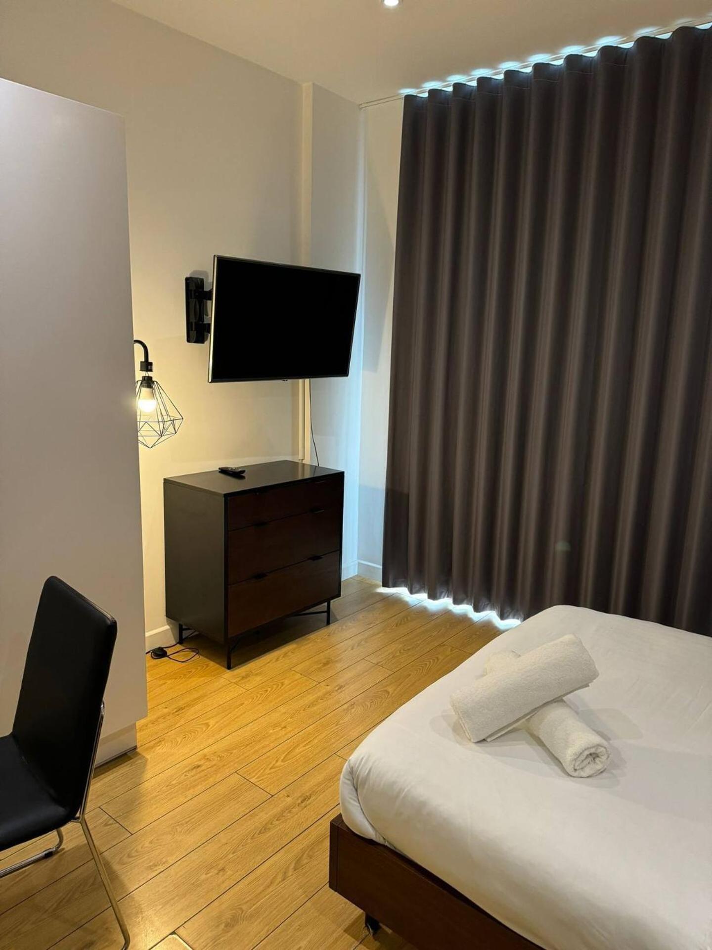 Classic Studio For 4 In Piccadilly Soho Central London Vr3 Esterno foto